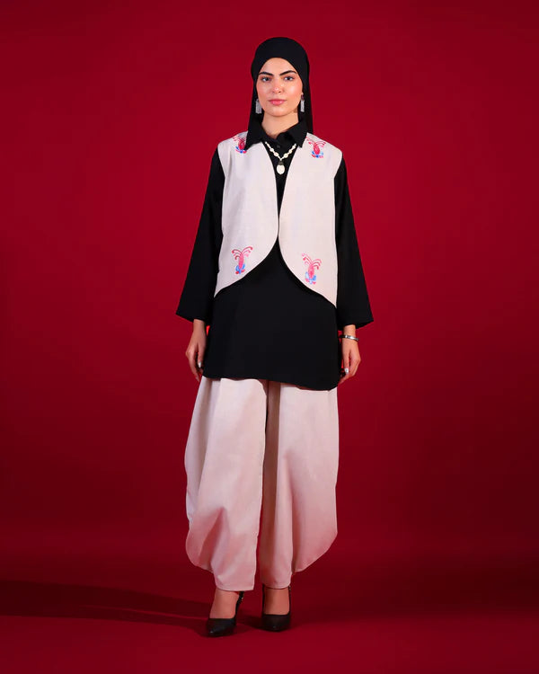 Zaha – Irish Linen Koti Set