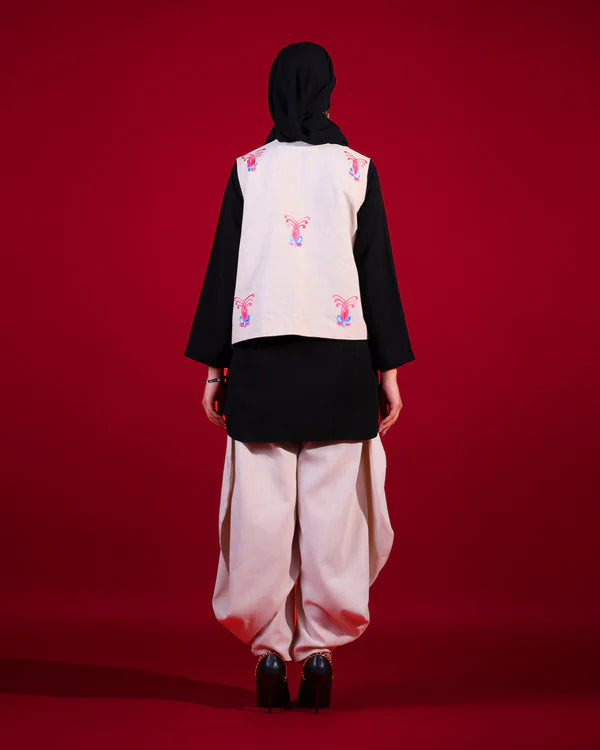 Zaha – Irish Linen Koti Set